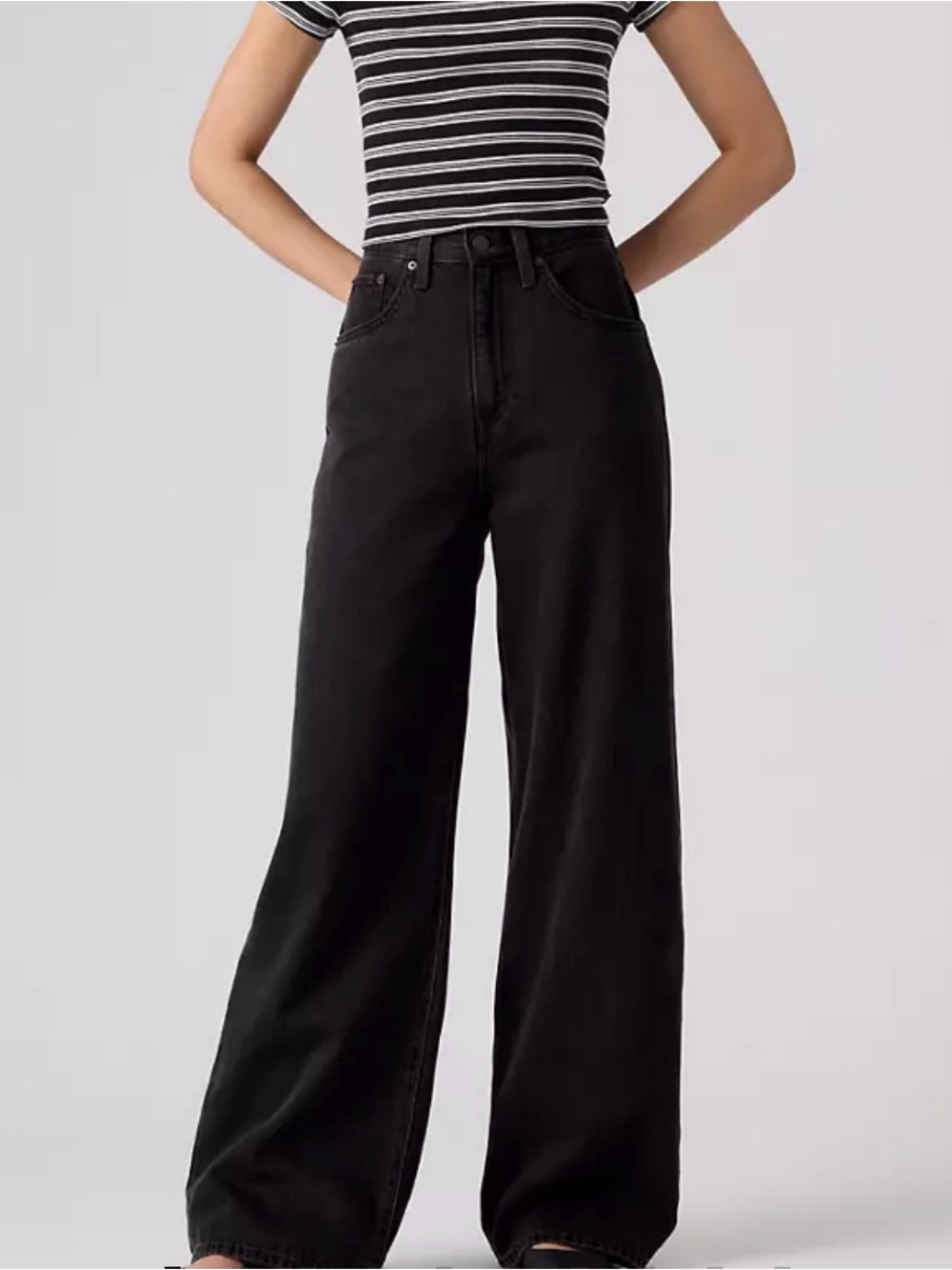 Levi's Black Cinch Baggy High-Rise Wide-Leg Jeans with Back Patch 26 x 31 - Picture 2 of 5